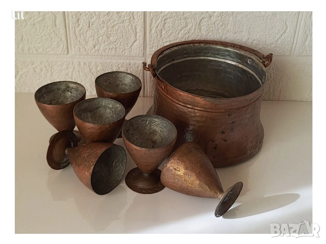 Сервиз за греяна ракия от кована мед