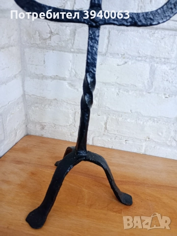 Стар свещник ковано желязо, снимка 11 - Други ценни предмети - 52889194