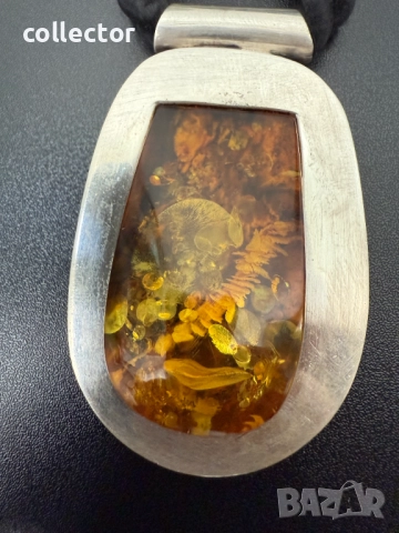 Сребърен медальон с Кехлибар. №7414, снимка 11 - Колиета, медальони, синджири - 51940569