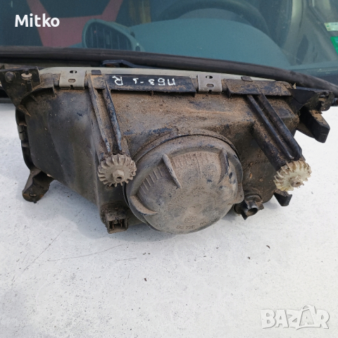 Фар Десен Hella За Фолксваген Пасат Б3 1991г / VW Passat B3 1991y, снимка 2 - Части - 44579998