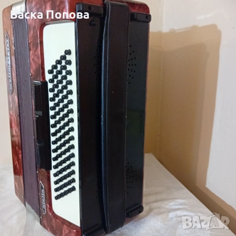 Акордеон Велтмайстер-стела 80 баса, снимка 3 - Акордеони - 52572494