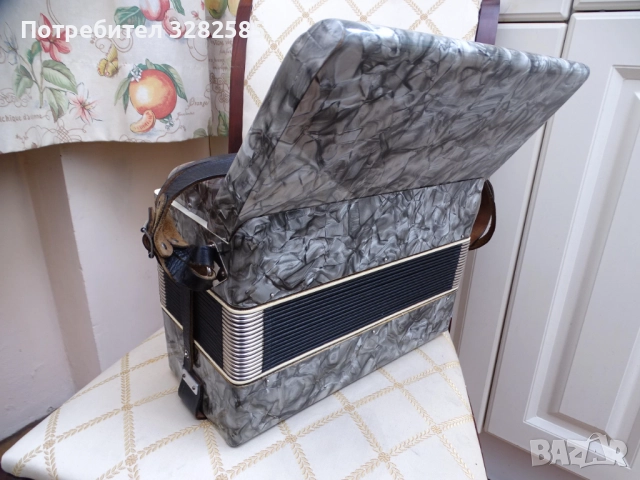 Акордеон Велтмайстер 12 баса, снимка 7 - Акордеони - 52811768