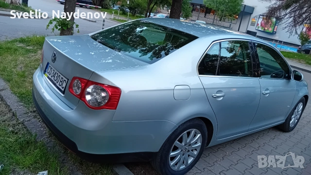Vw Golf (Jetta) 1.9, снимка 3 - Автомобили и джипове - 53286341