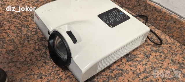 Проектор Eiki LC-WSP3000, снимка 2 - Плейъри, домашно кино, прожектори - 54146858