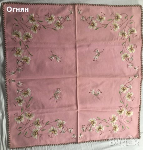 Бродирана покривка 65/65 