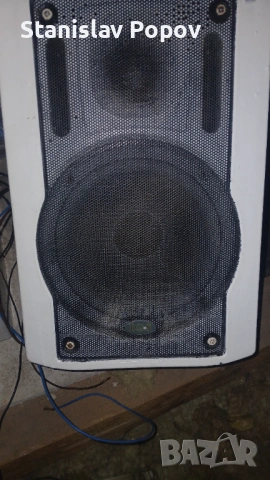 Давам тези колони за бартер за бартер за една 12 или 15 сас усиловятел