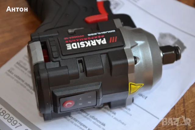 Нов ударен гайковерт Parkside 12V, 350Nm, снимка 4 - Винтоверти - 55999195