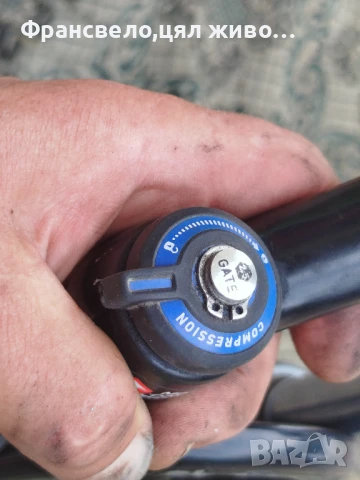 26 цола въздушна напълно работеща заключваща вилка за велосипед колело rock shox pilot , снимка 4 - Части за велосипеди - 51081715