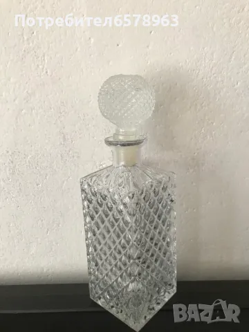 Стъклена бутилка за алкохол ( графа )