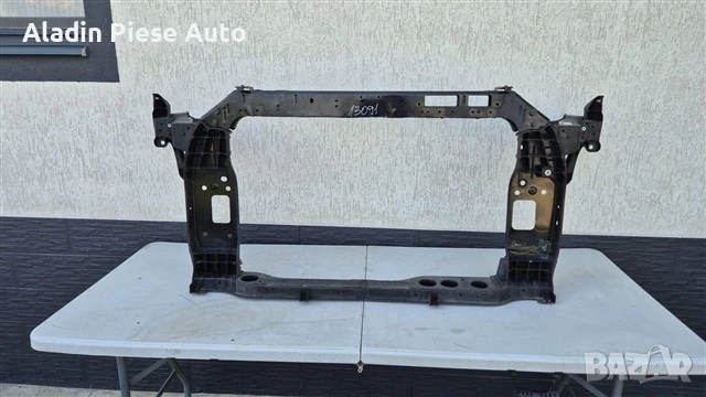 Преден панел Kia Sportage; година 2016 2017 2018 2019 2020 2021 