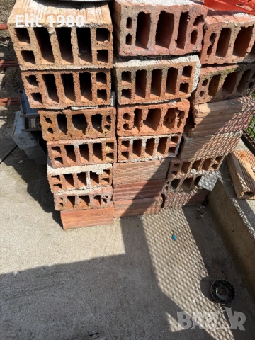 Продавам тухли 4 ка , снимка 2 - Колекции - 52466219