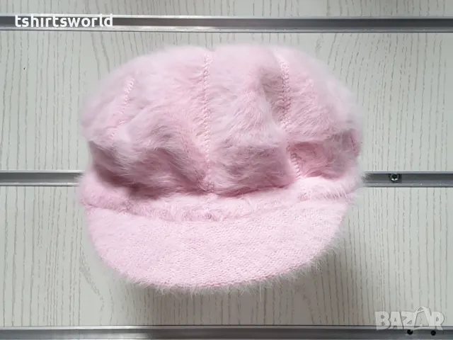 Нова зимна дамска пухена шапка baker boy в розов цвят, снимка 3 - Шапки - 48186427