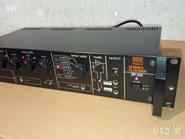 Стерео фленджър ефекти Roland SBF-325, снимка 3 - Китари - 53880511