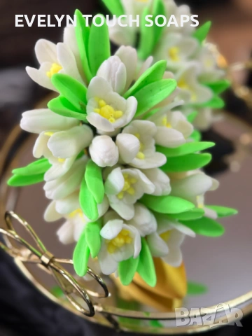 Букет „Кокичета“ от глицеринов сапун, снимка 14 - Козметика за тяло - 53277493