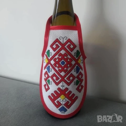 ръчно бродирана престилка за бутилки с народен мотив , снимка 4 - Декорация за дома - 50979260