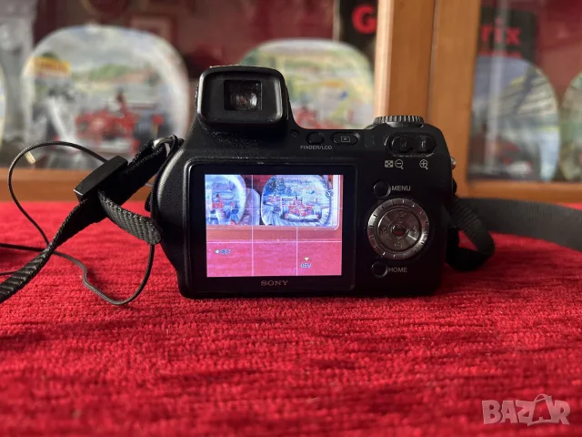цифров фотоапарат Sony Cyber-shot DSC-H9, снимка 2 - Фотоапарати - 56116877