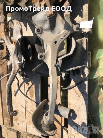 Преден ляв и десен шенкел Мерцедес Ц клас w202 шенкелглавина Mercedes C-class