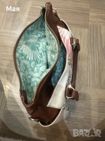 Дамска чанта Desigual, снимка 3 - Чанти - 47472387