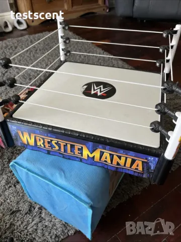 Ринг за играчки WWE Wrestlemania Action Spring Ring Wrestling кеч ринг с пружиниращ механизъм черен