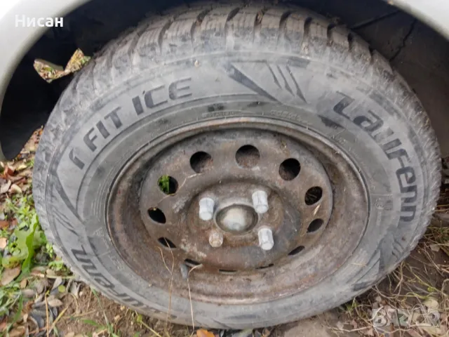 Зимни гуми с джанти 2 броя 40 За Форд