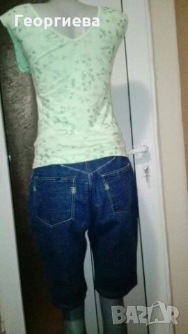 Красив комплект от дънкови къси панталони и потник👖👕M/L👖👕, снимка 5 - Комплекти - 30017121