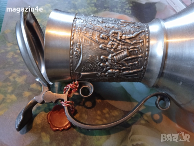 Ретро колекция, Ретро колекция, Кана от калай за вино, замък Schweinsberg Австрия,Родопис,, снимка 2 - Прибори за хранене, готвене и сервиране - 51850339