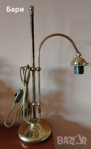 Стара антична месингова настолна лампа с лебедова шия, снимка 13 - Колекции - 51348449