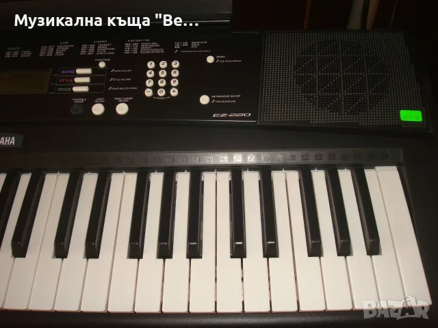 Синтезатор Yamaha EZ-220 със стойка, снимка 16 - Синтезатори - 56328400