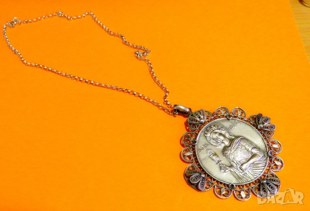 Възрожденска Сребърна икона, амулет, накит, медальон с Варвара - Панагия 70 мм  сребро, снимка 2 - Колиета, медальони, синджири - 36816765