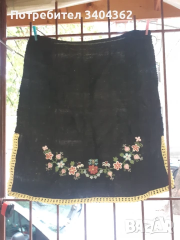 Автентична стара вълнена престилка за носия бродерия