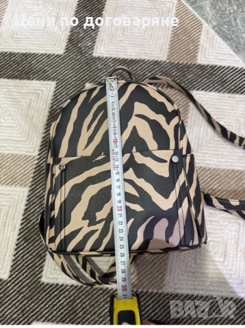 Дамска чанта, снимка 2 - Чанти - 53886958