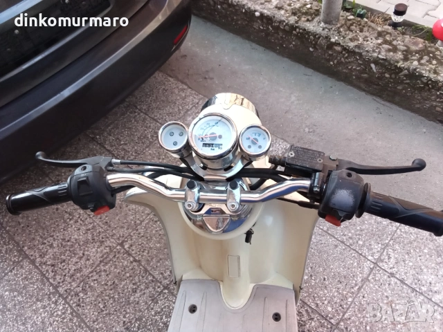 Скутер Yiying 49cc 4тактов, снимка 9 - Мотоциклети и мототехника - 53921796