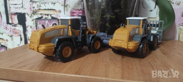 Модели мащаб 1:50 и други, снимка 11 - Коли, камиони, мотори, писти - 49970938