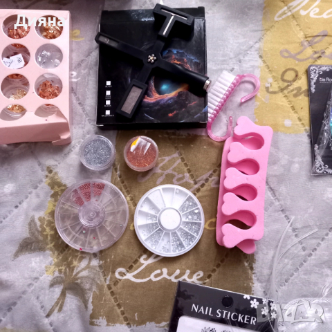 Комплект за маникюр и педикюр, снимка 8 - Продукти за маникюр - 53250850