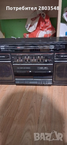 Продавам Касетофон Краун