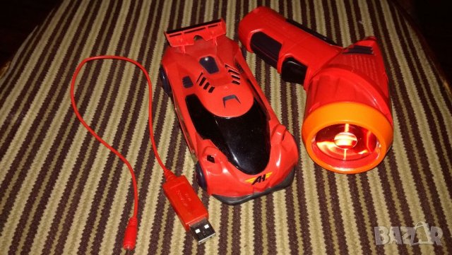 AIRHOGS ZERO GRAVITY LASER / кола ,движеща се по стени и тавани, снимка 4 - Коли, камиони, мотори, писти - 35193265