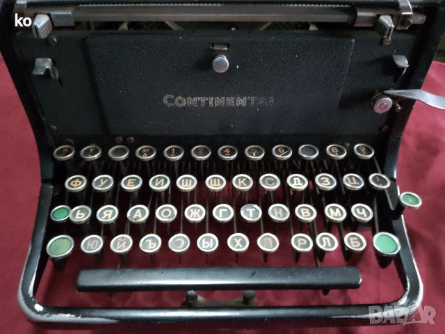 Пишеща машина Continental , снимка 2 - Антикварни и старинни предмети - 52565649