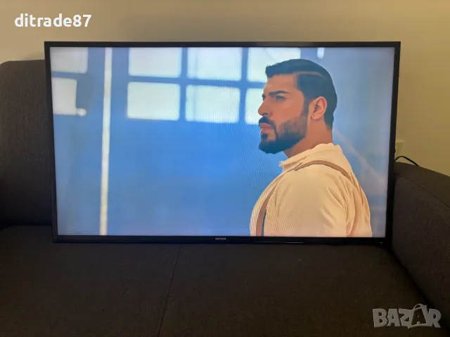 Телевизор Samsung UE43KU6072U 4K UHD Smart TV 43", снимка 1