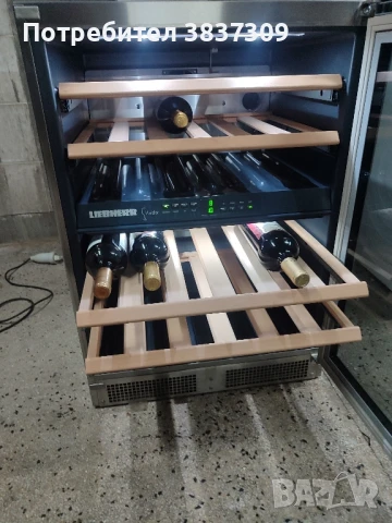 Хладилна витрина за вино LIEBHERR , снимка 5 - Витрини - 51001430