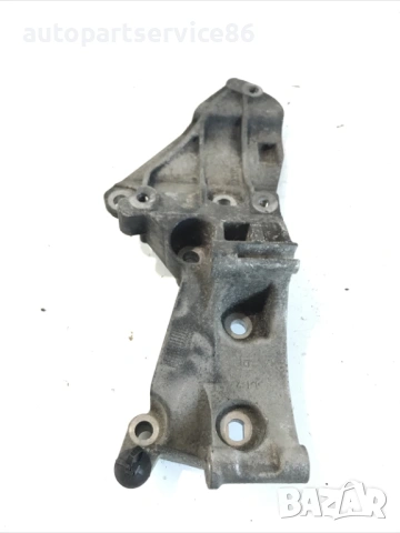 Конзола / държач за Nissan Almera N16 1.5 DCI (2006) 8200365097