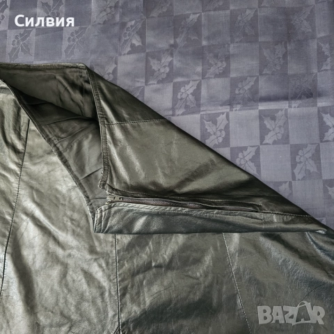 Дълга лъщяща черна кожена пола с подплата M-L размер, снимка 3 - Поли - 52409735