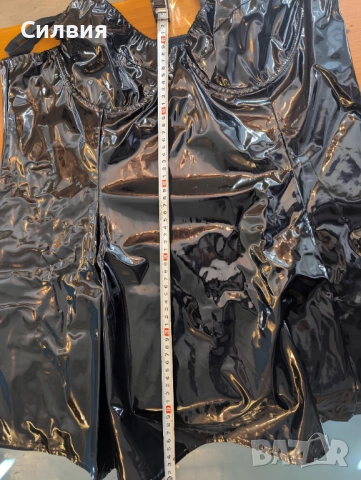 Нова черна лачена латексова дълга рокля от PVC лак, номер 44, размер L, снимка 4 - Рокли - 52414171