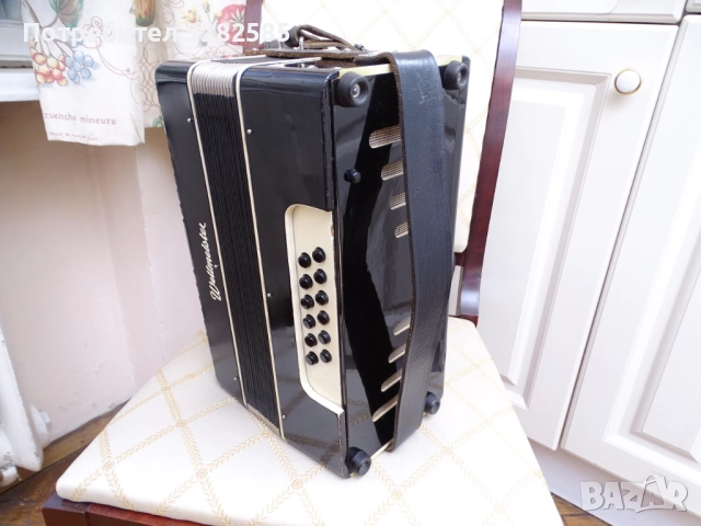 Акордеон Велтмайстер 12 баса, снимка 11 - Акордеони - 51778135