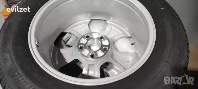 Нов оригинален комплект зимни гуми с лети джанти 17 цола и датчици за Toyota RAV4 след 2020г., снимка 6 - Гуми и джанти - 53916130