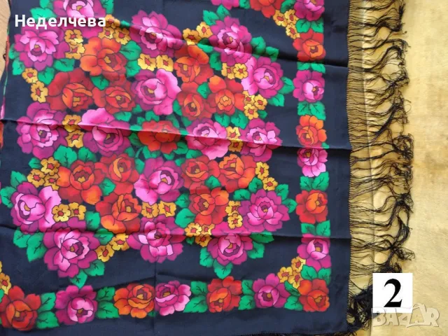 Дамски копринени шалове – квадратни , снимка 2 - Шалове - 50154108