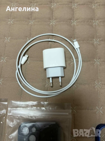 Продавам IPhone 13