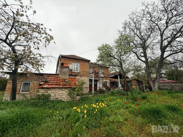 Продавам къща с.Здравец, снимка 2 - Къщи - 54270233