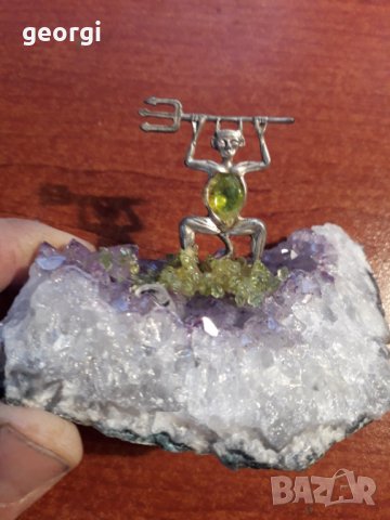Необработена друза аметист сувенир дяволче  21/1