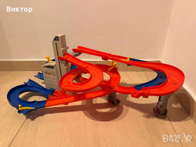 Много Писти Hot Wheels от високия клас, снимка 10 - Коли, камиони, мотори, писти - 52656857
