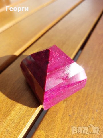 Уникални сертифицирани естествени огромни червени Рубини, снимка 4 - Колекции - 36876289